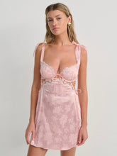 Le Fleur Slip Dress - Peach