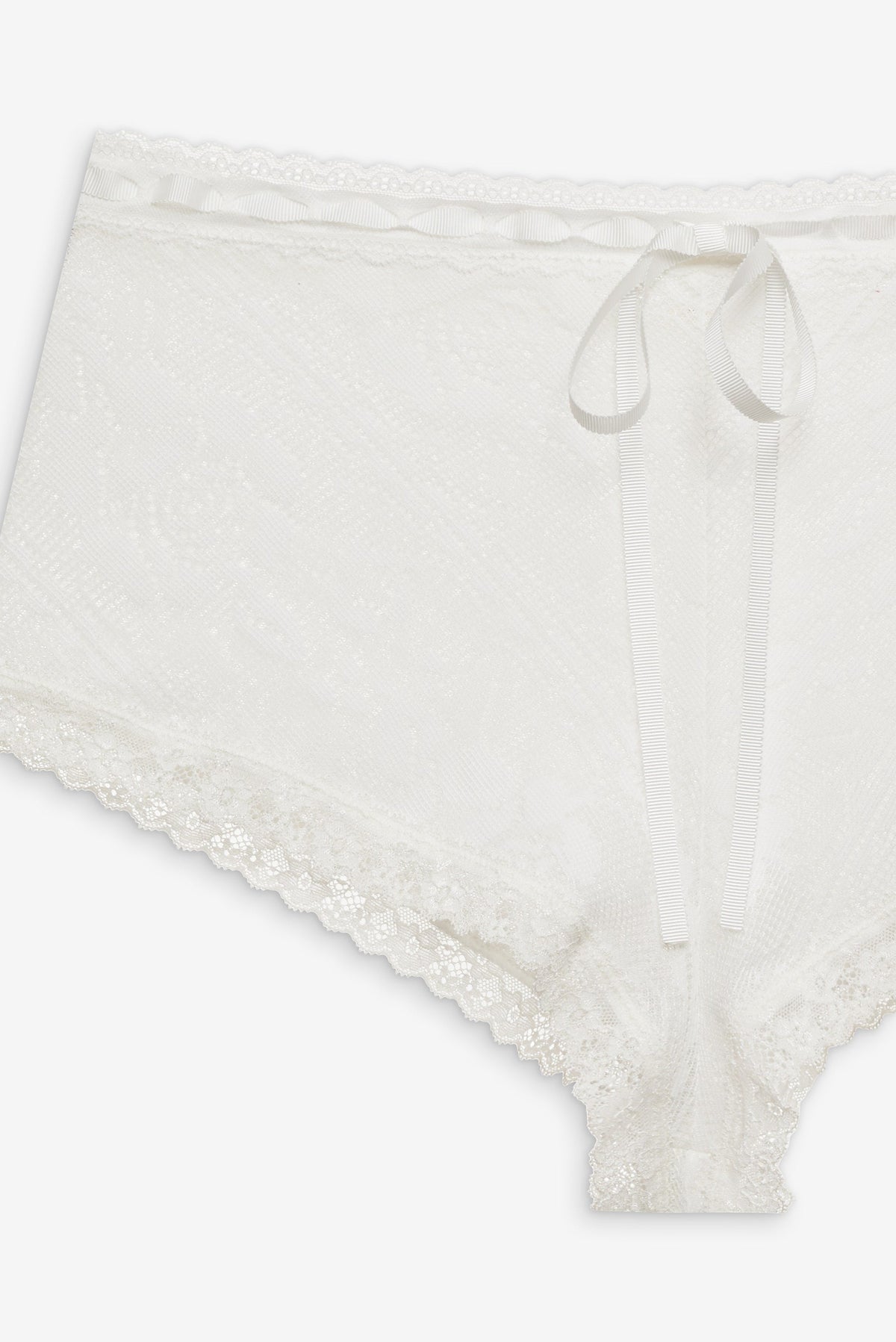 Antique Store Lace Shorts - White