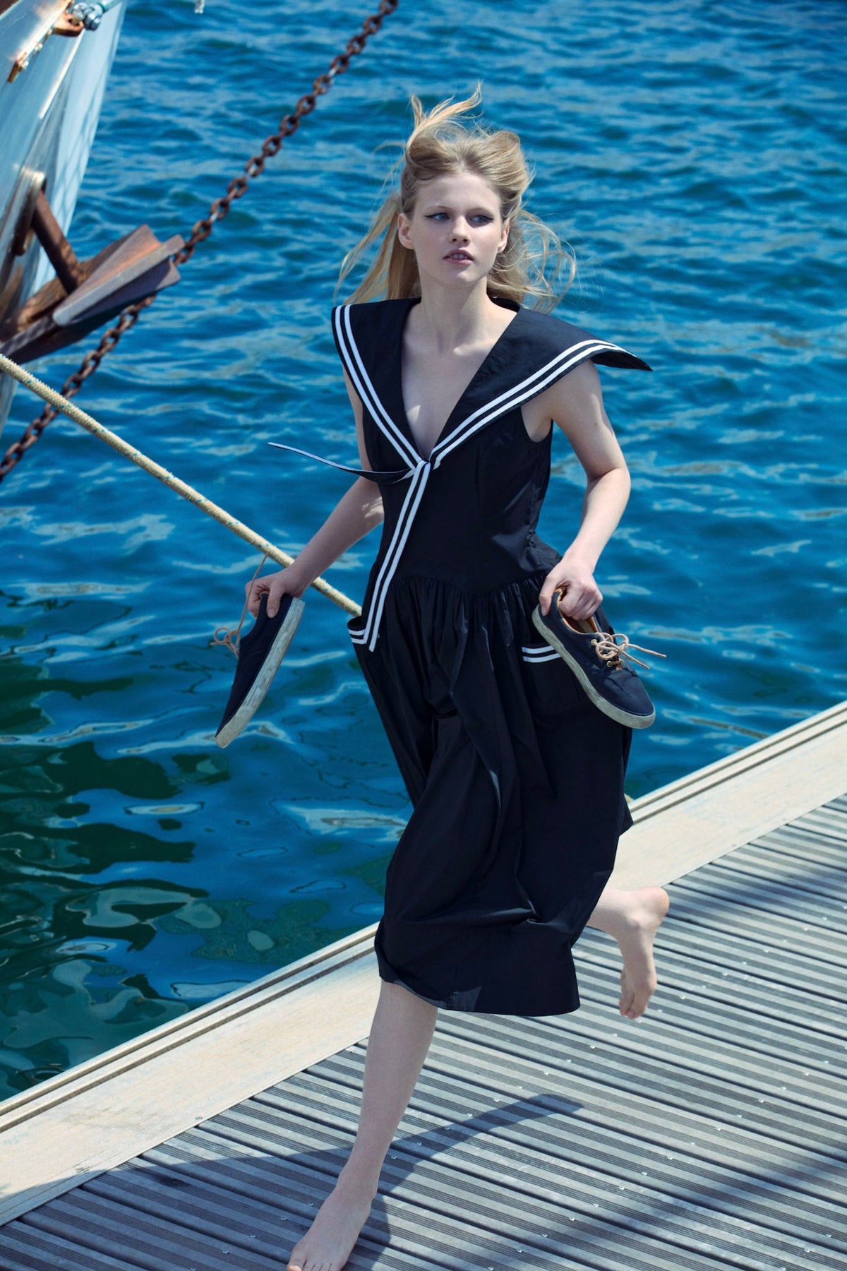 Helena Poplin Collared Midi Dress - Black
