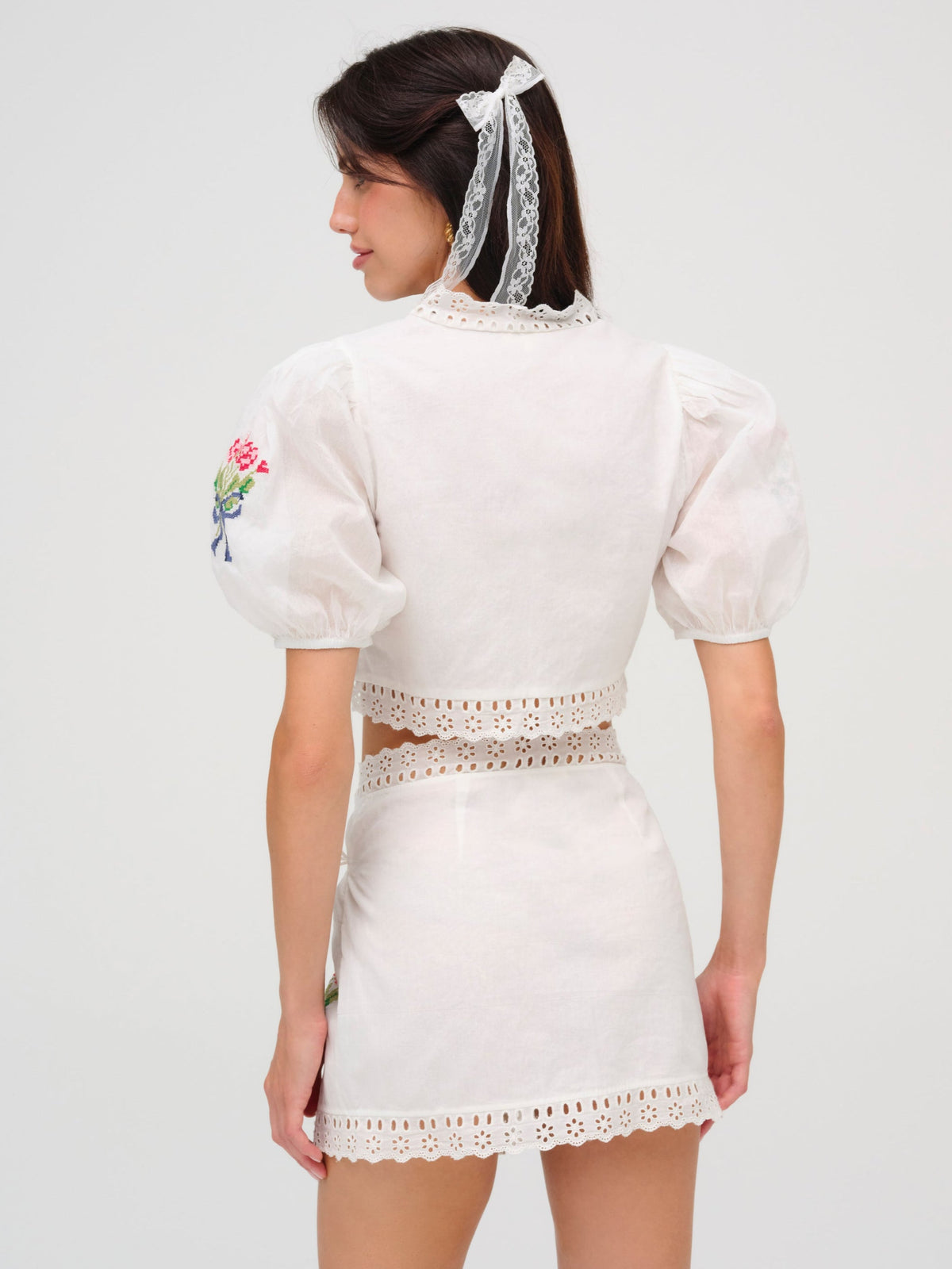 Mi Amore Embroidered Mini Skirt - White