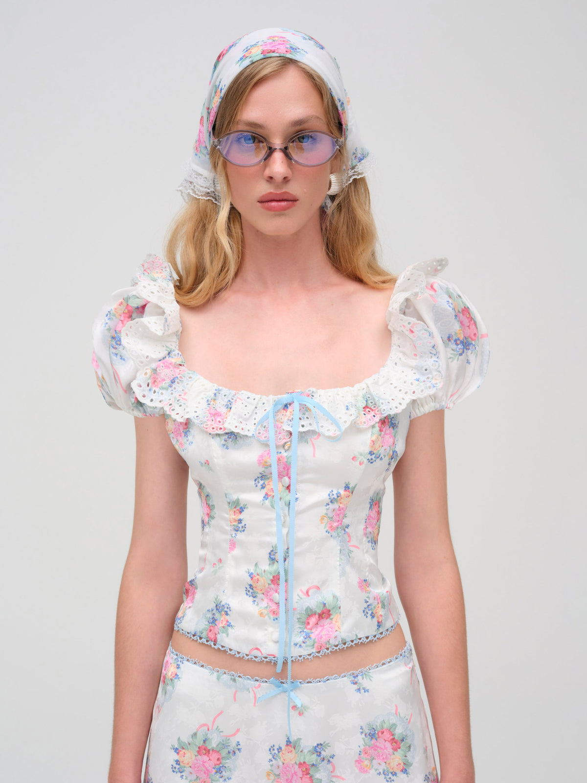 Doily Bouquet Short Sleeve Top - White