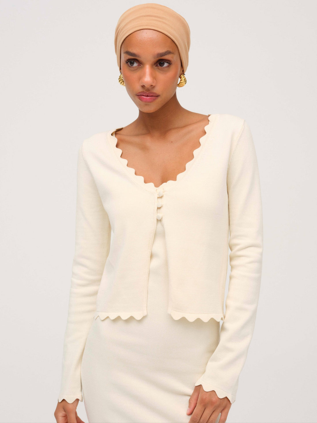 Sisi Scallop Knit Cardigan