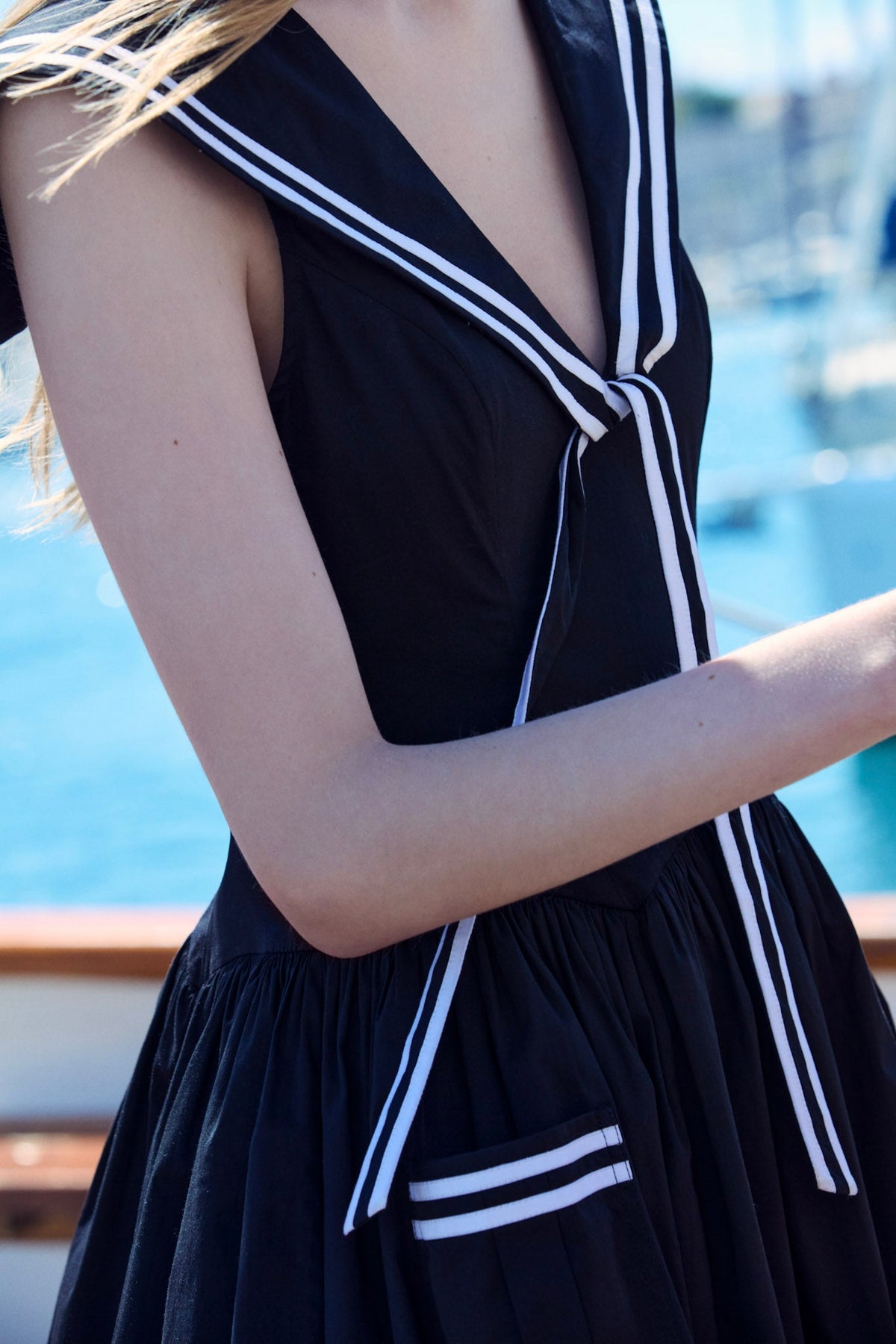 Helena Poplin Collared Midi Dress - Black
