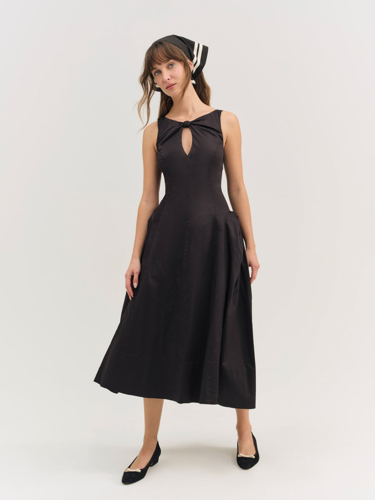 Evanie Structured Midi Dress - Black