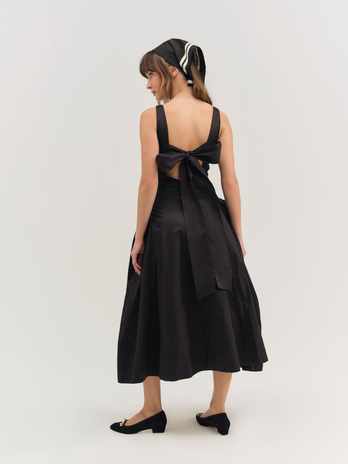 Evanie Structured Midi Dress - Black