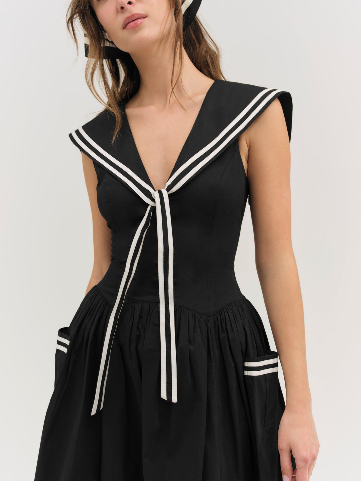 Helena Poplin Collared Midi Dress - Black