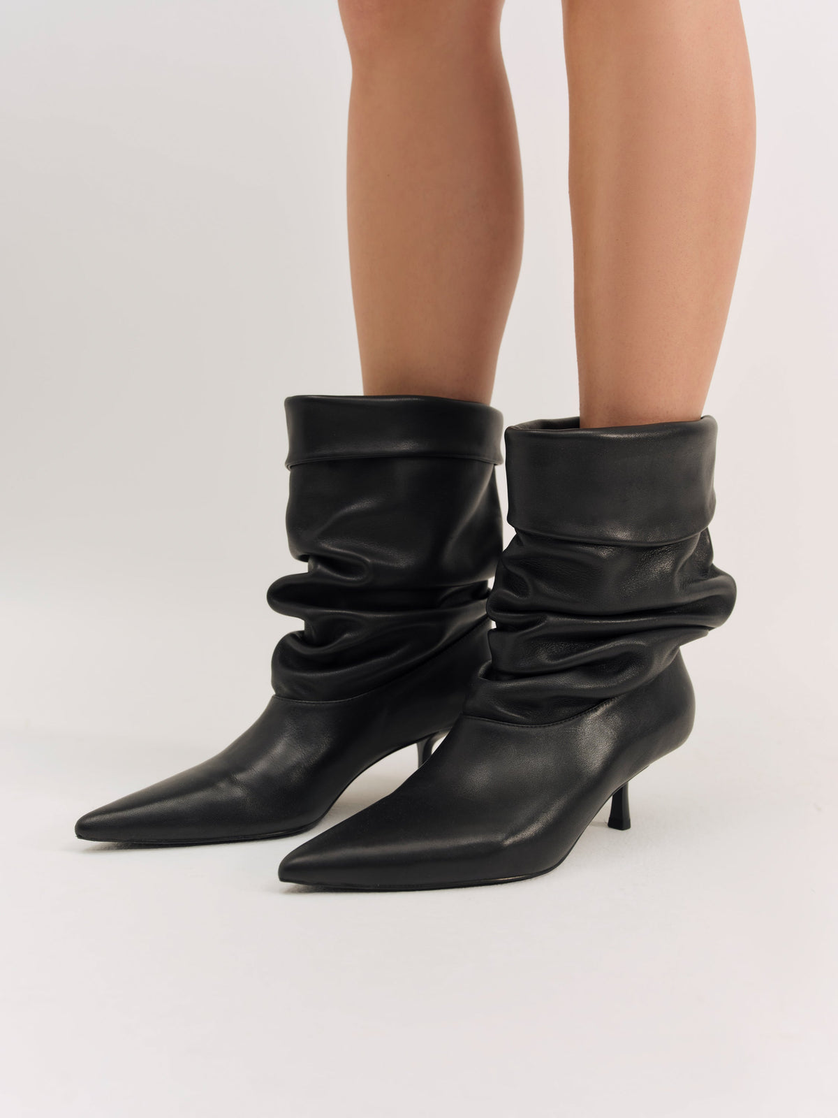 Verbana Slouch Boot - Black