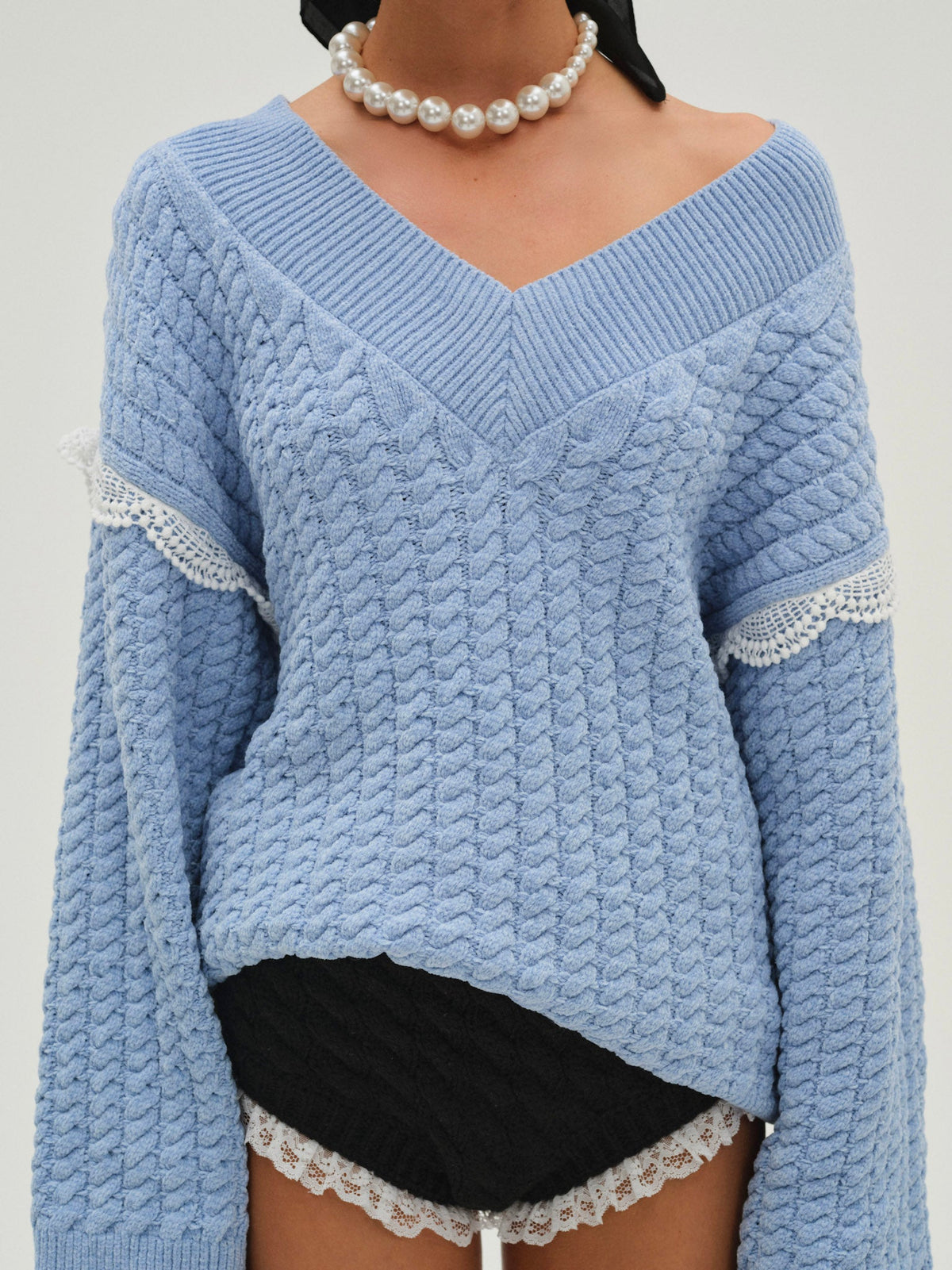 Tierra Oversized V-Neck Sweater - Blue