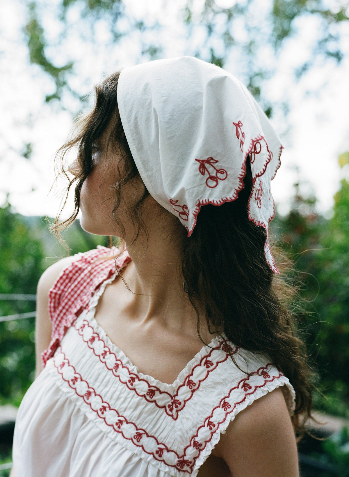 Cherry Embroidred Poplin Headscarf - White
