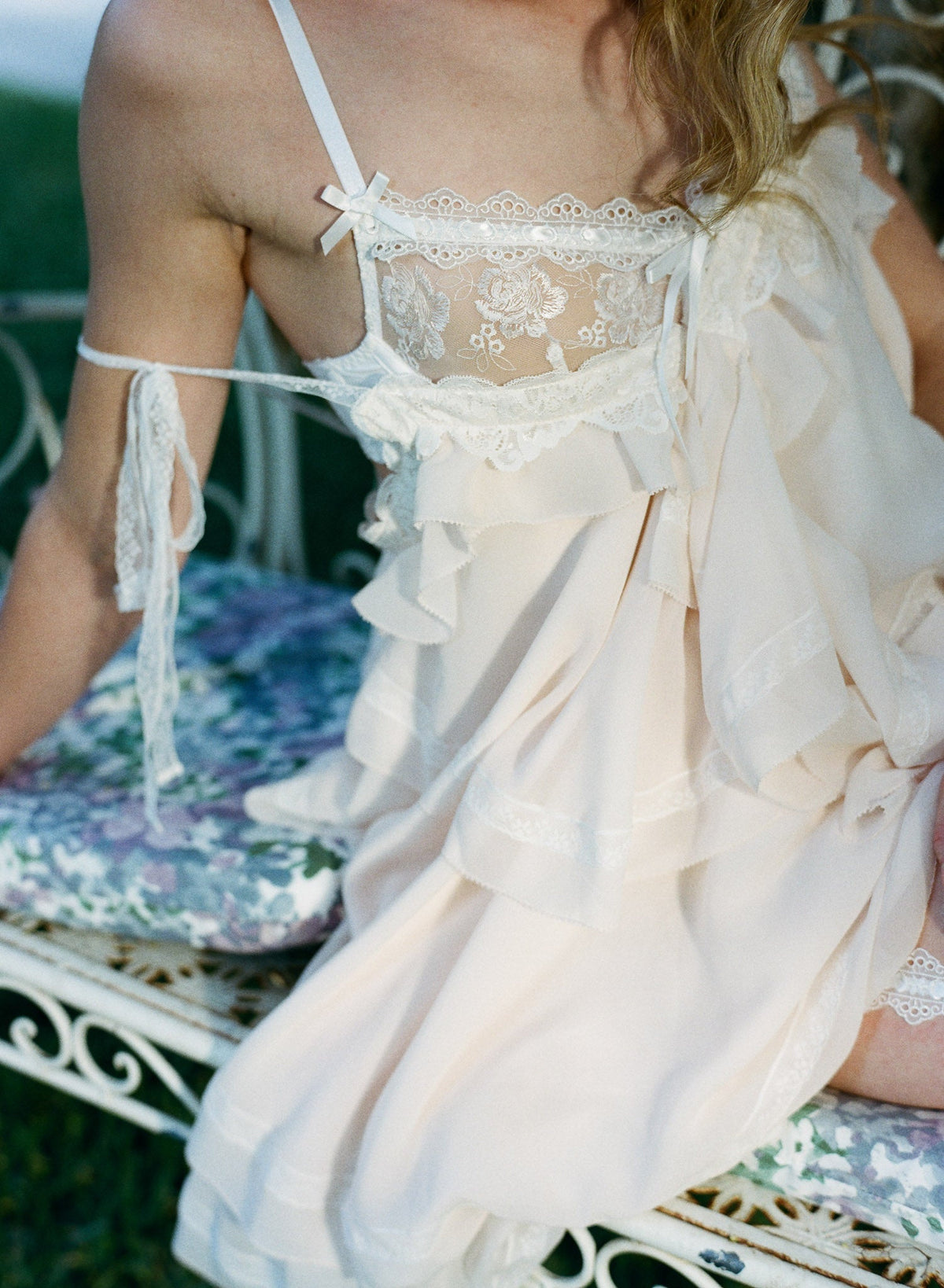 Eyelet Rose Underwire Bra - White