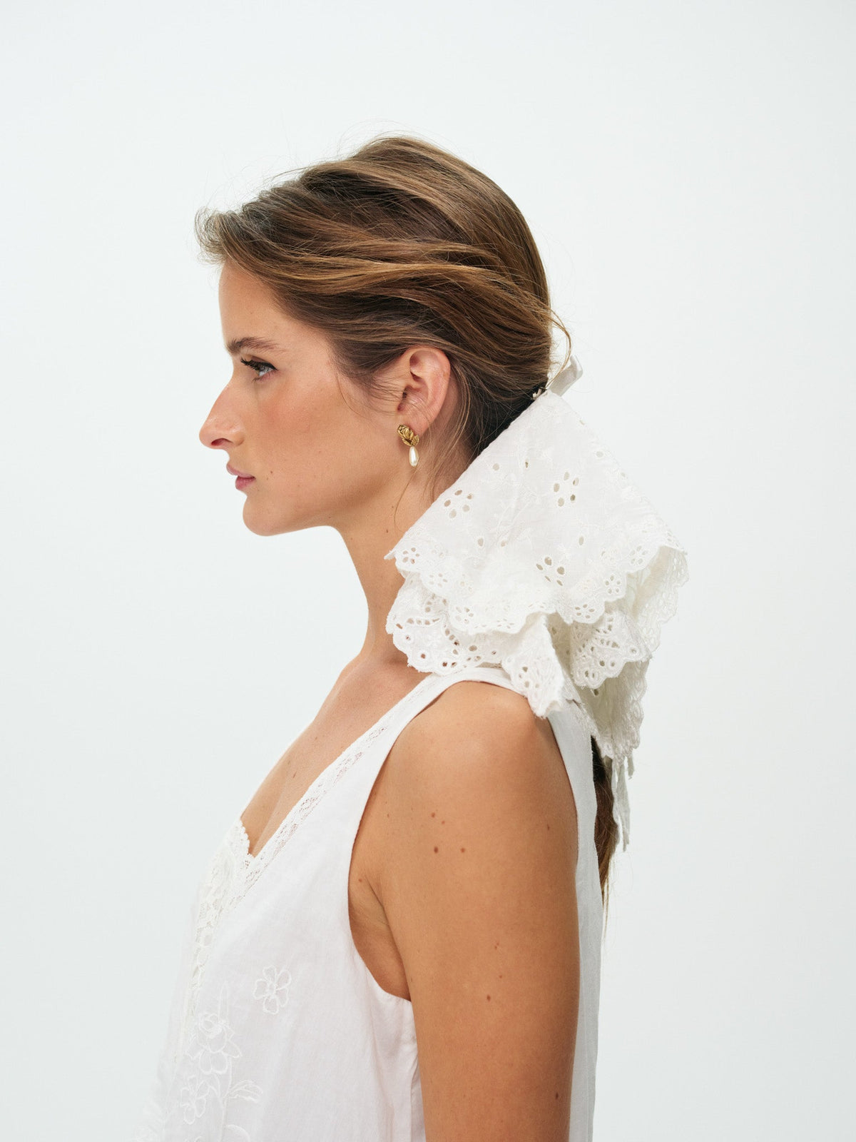 Fallen Floral Eyelet Hair Clip - White