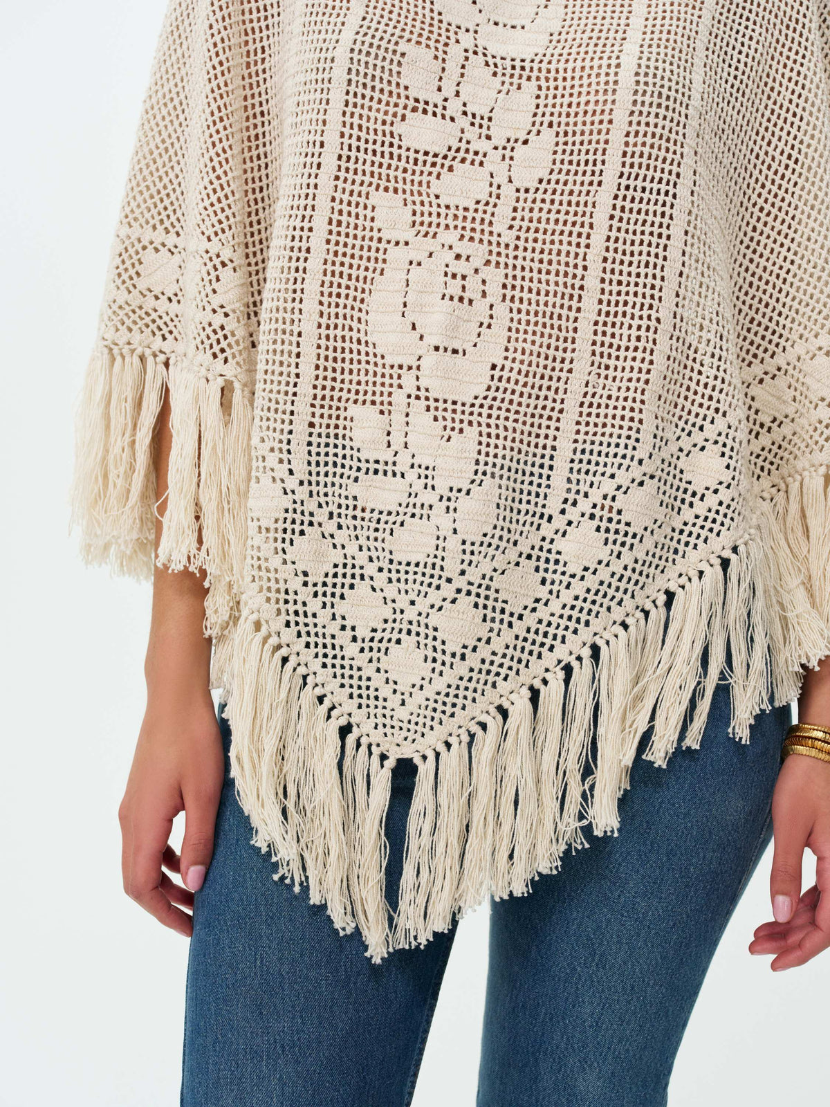Rosewood Crochet Poncho - Vintage Tan