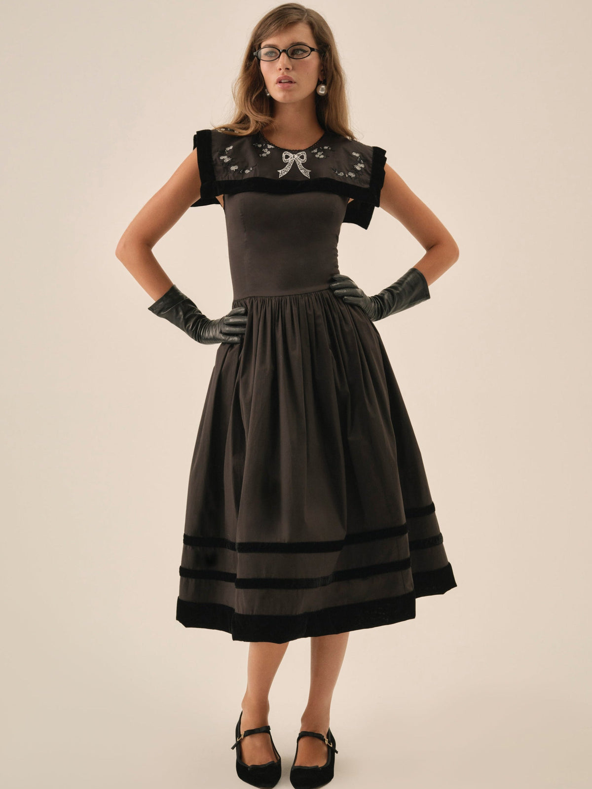 Train Station Poplin Midi Dress - Black