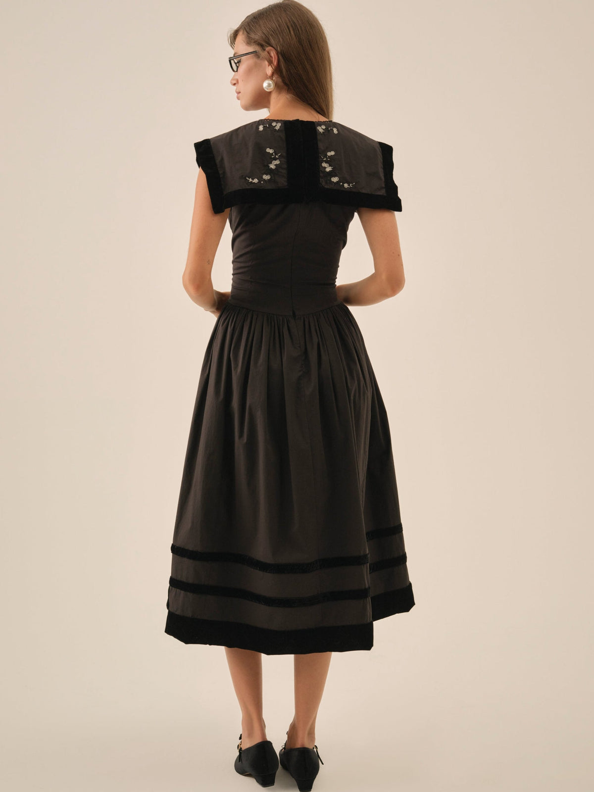 Train Station Poplin Midi Dress - Black
