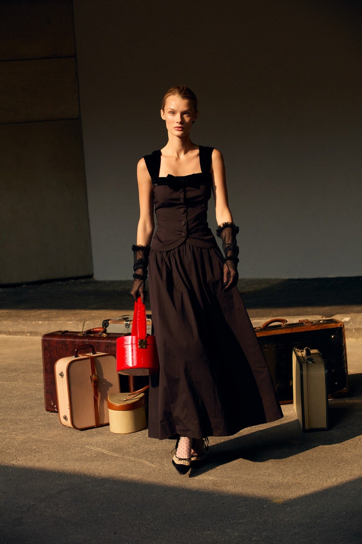 Train Station Poplin Top - Black